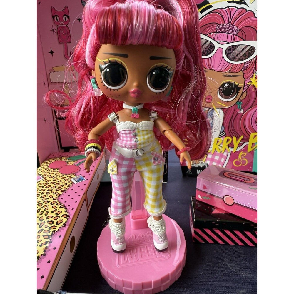 L.O.L. Surprise! Tweens Core Doll - Cherry B.B.